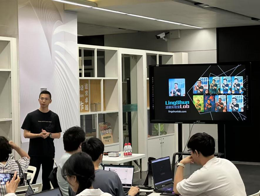 人工智能不止能…来领取你的AI使用说明书